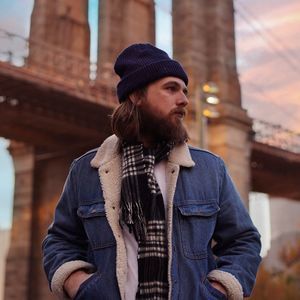 Meet your Posher, Travis